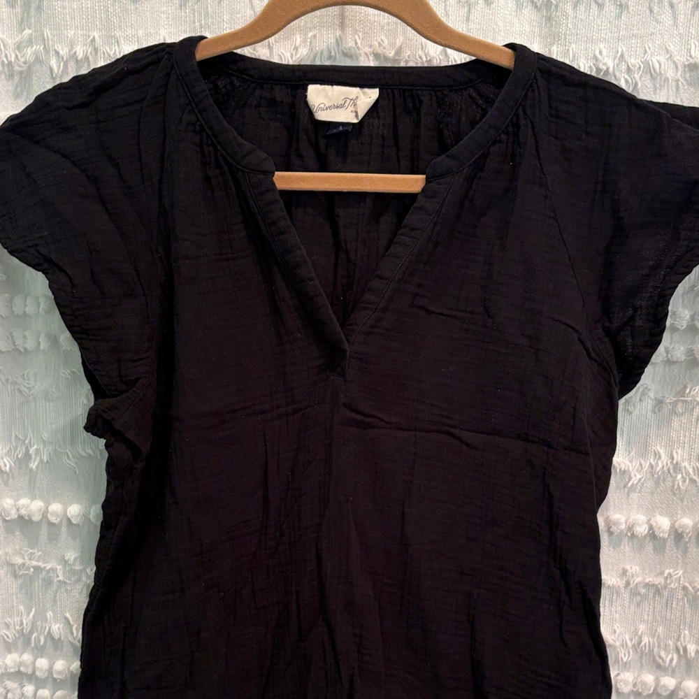 Universal Thread Black Blouse - Picture 2 of 6